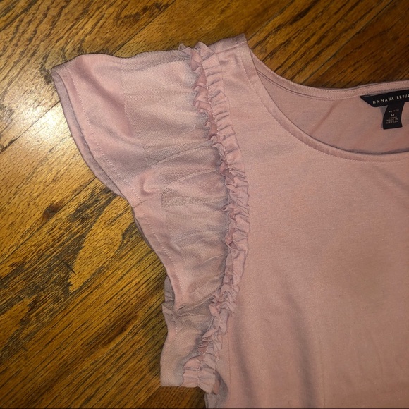 Banana Republic ruffle sleeve lilac shirt Petite M - Picture 3 of 4